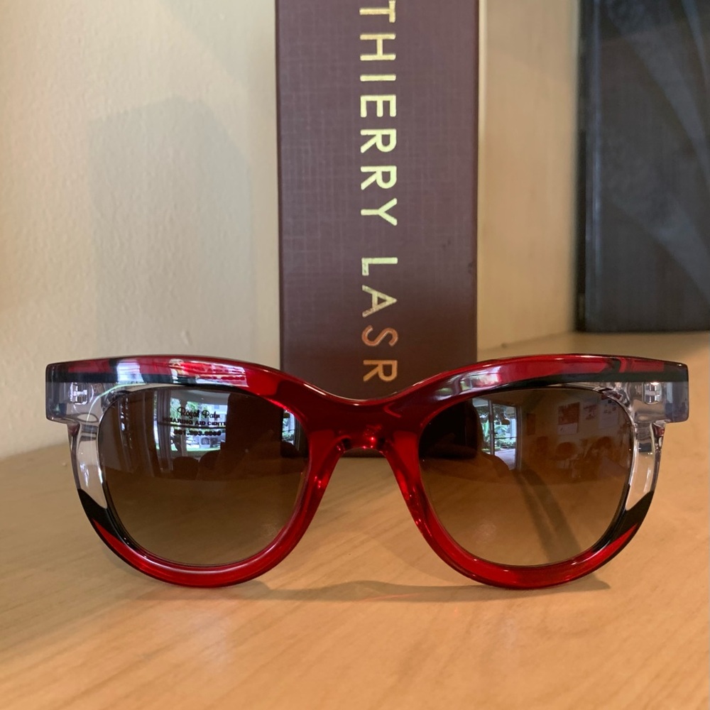 THIERRY LASRY ICECREAMY red crystal black sunglass